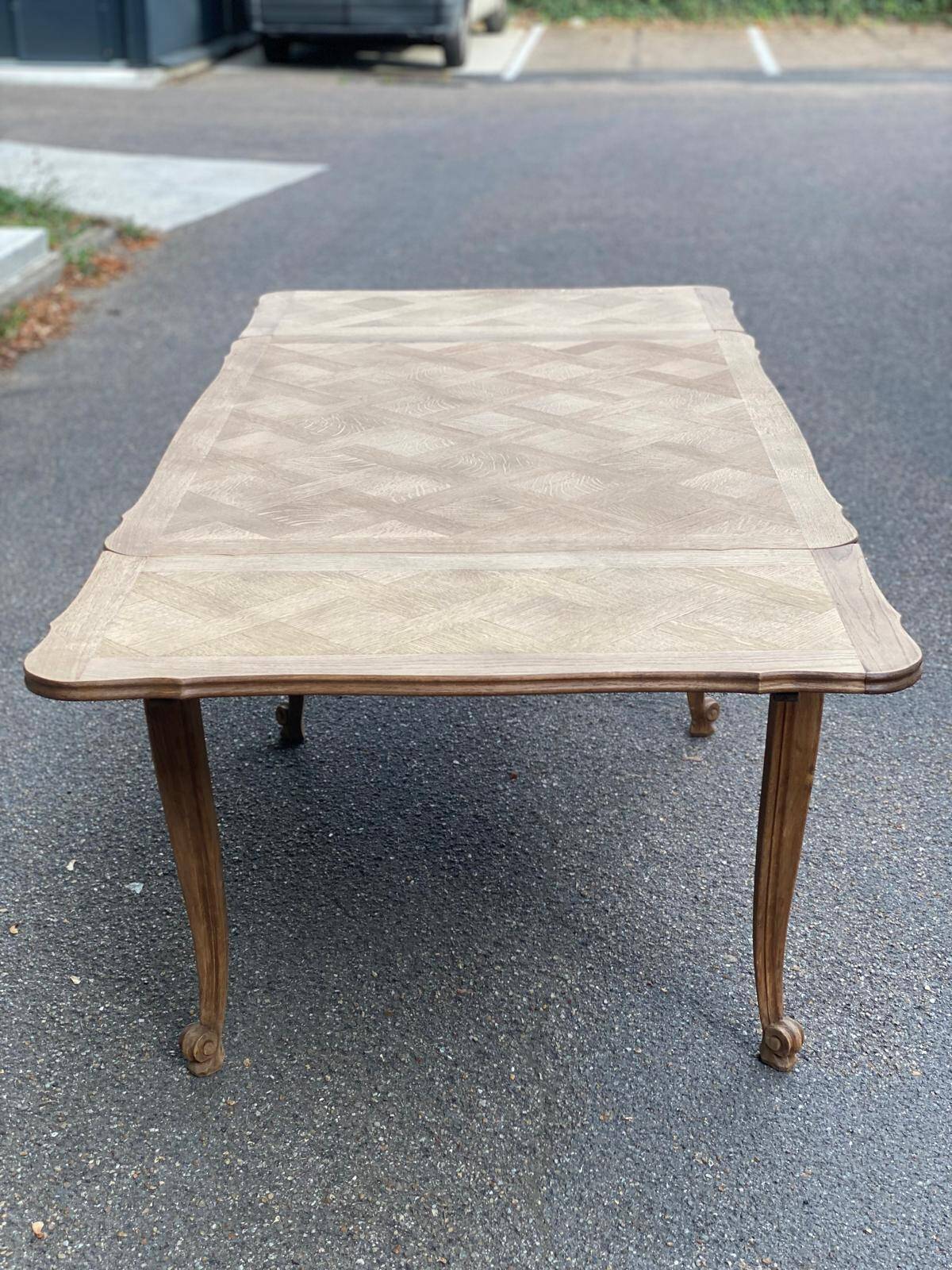 Table à manger Louis XV extensible XVIIIème rénovée en chêne massif 200