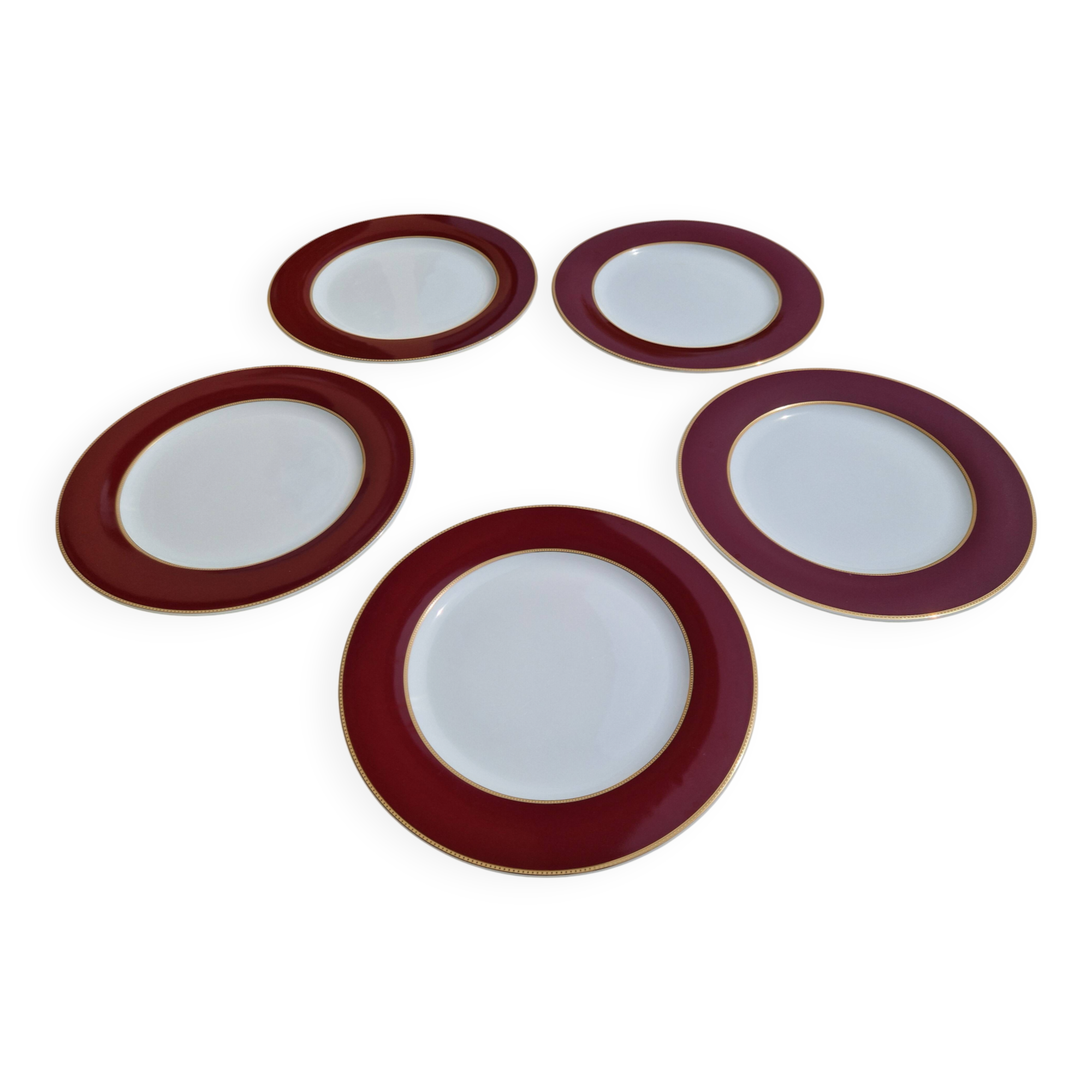 Set of 5 large fine porcelain plates, first choice.