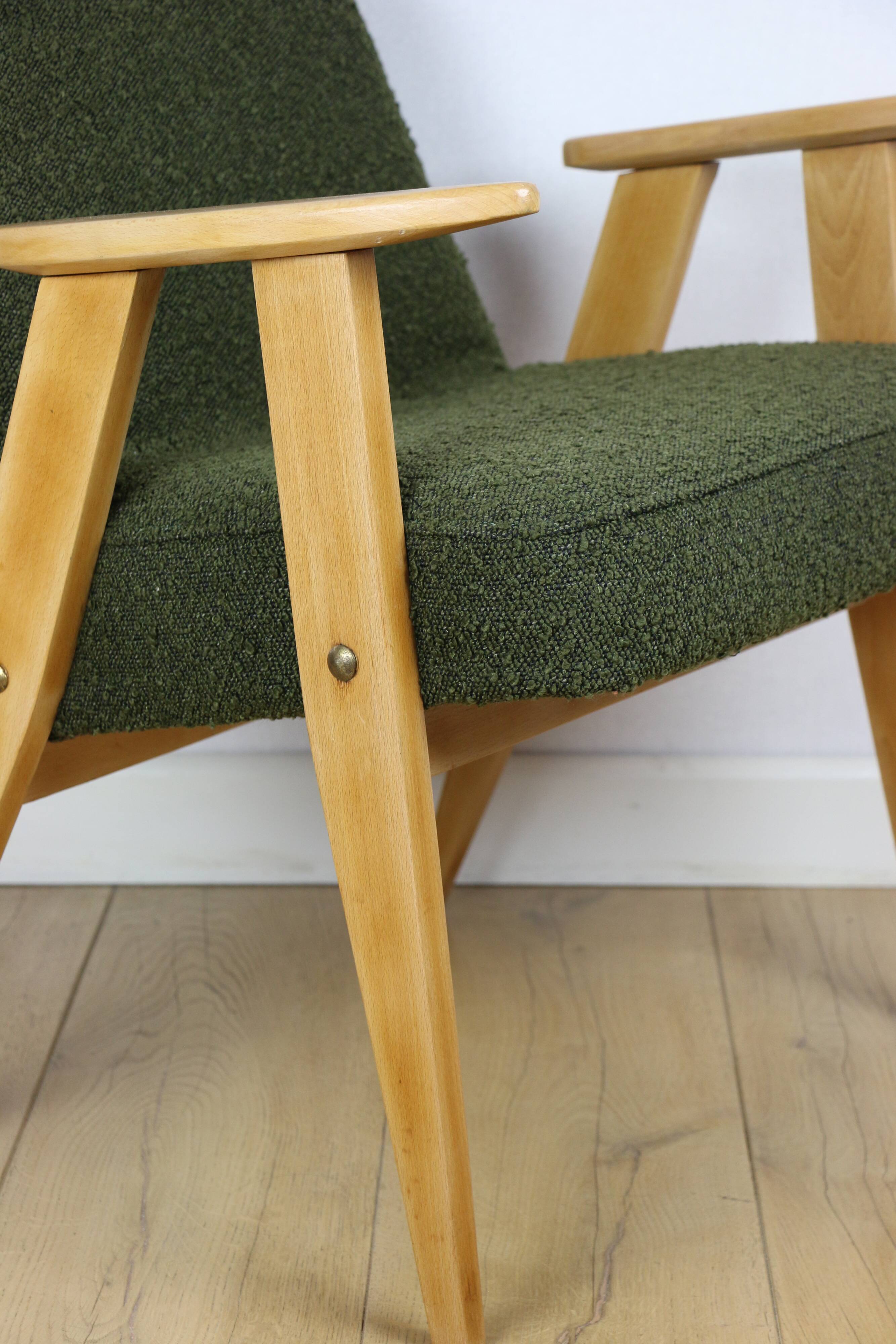 Chierowski 366 armchair, 1970s, olive green vintage boucle - light wood