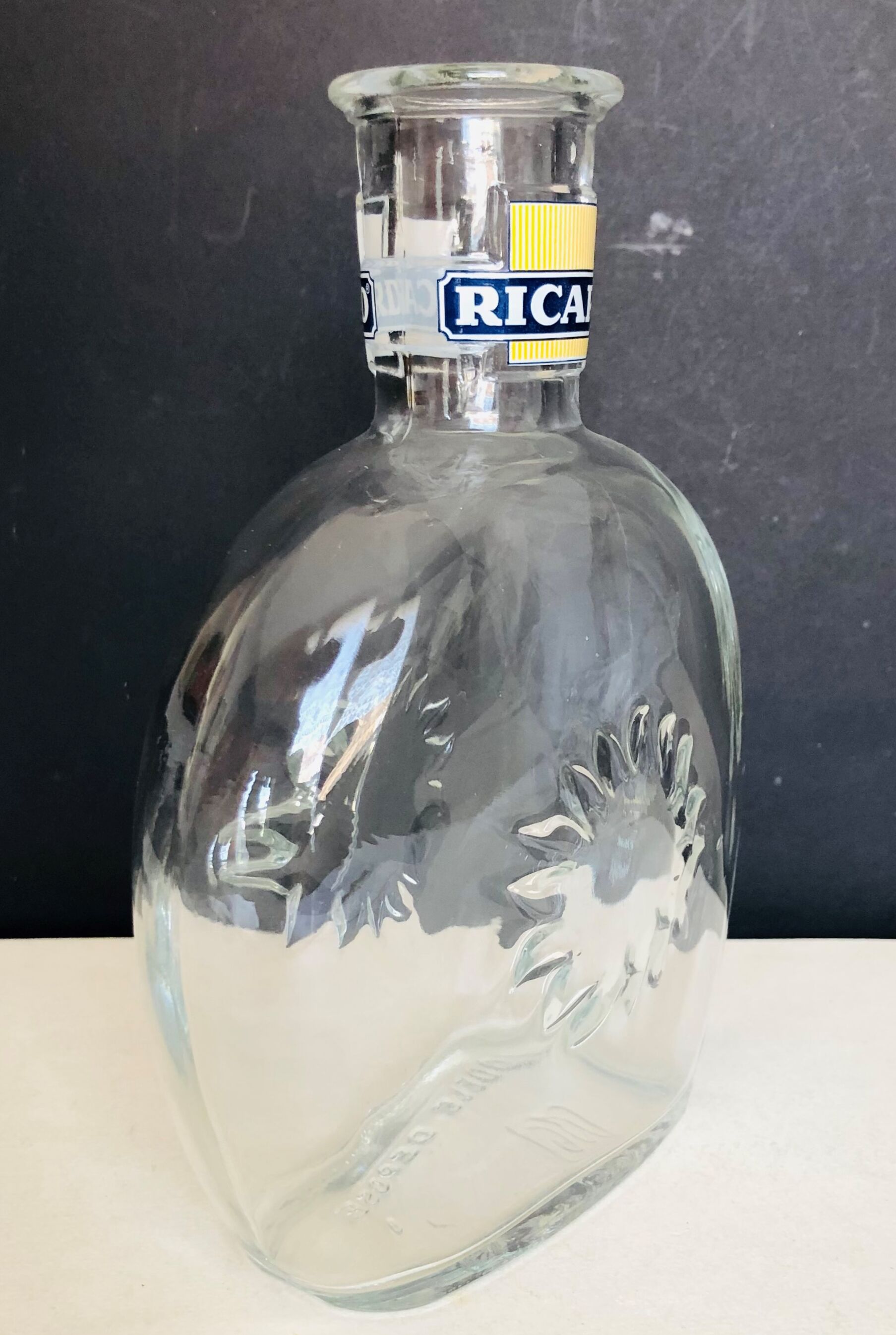 Water decanter for pastis