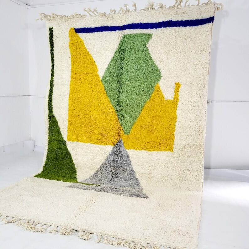 Off-white Moroccan rug with colorful patterns, 250cm x 150cm