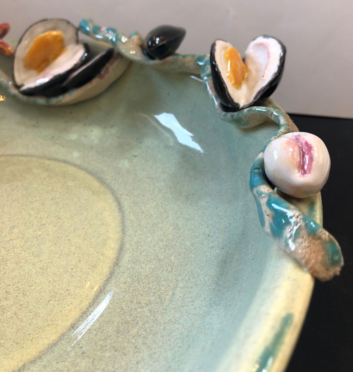 Paris ceramic dish with slip decoration, by Suzy Coste