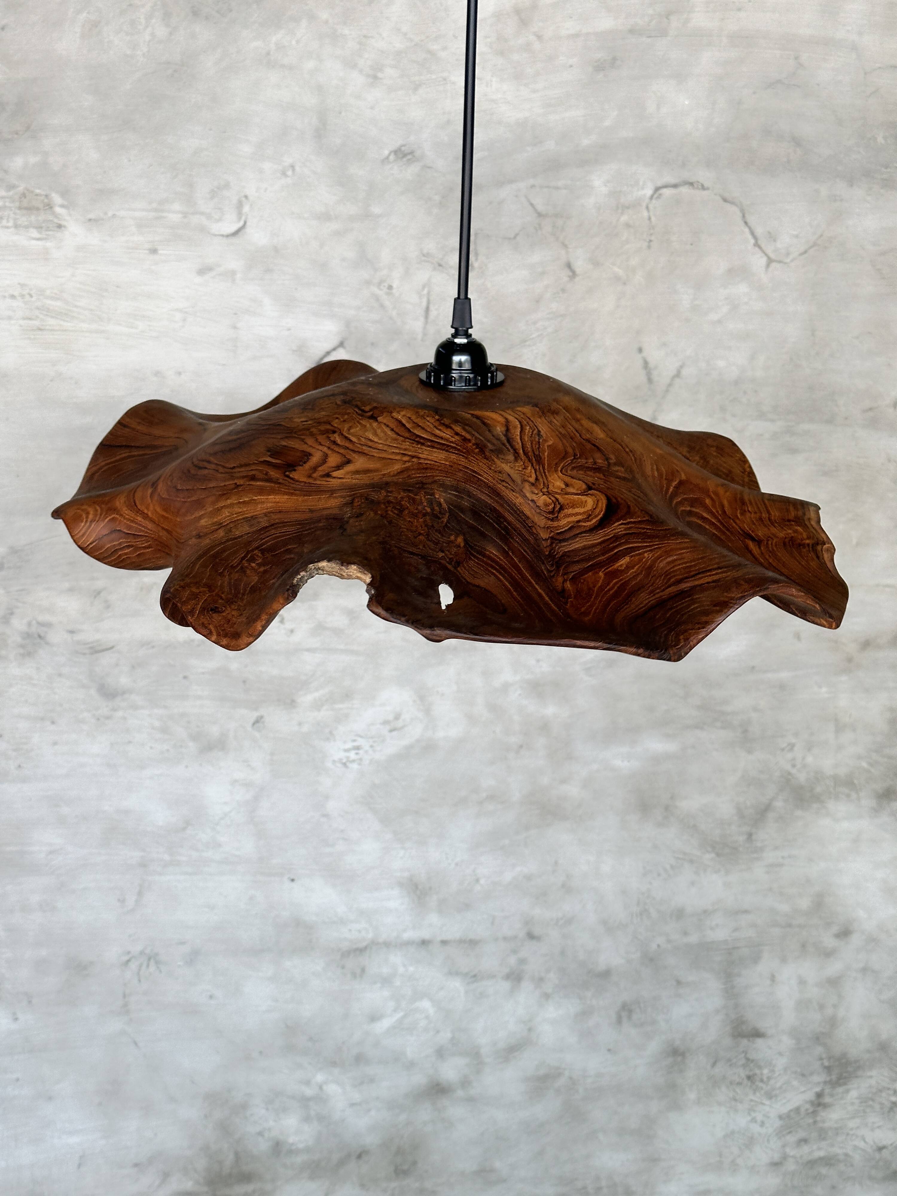 Large pendant light in corrugated teak leaf (Large D:60 H:20)