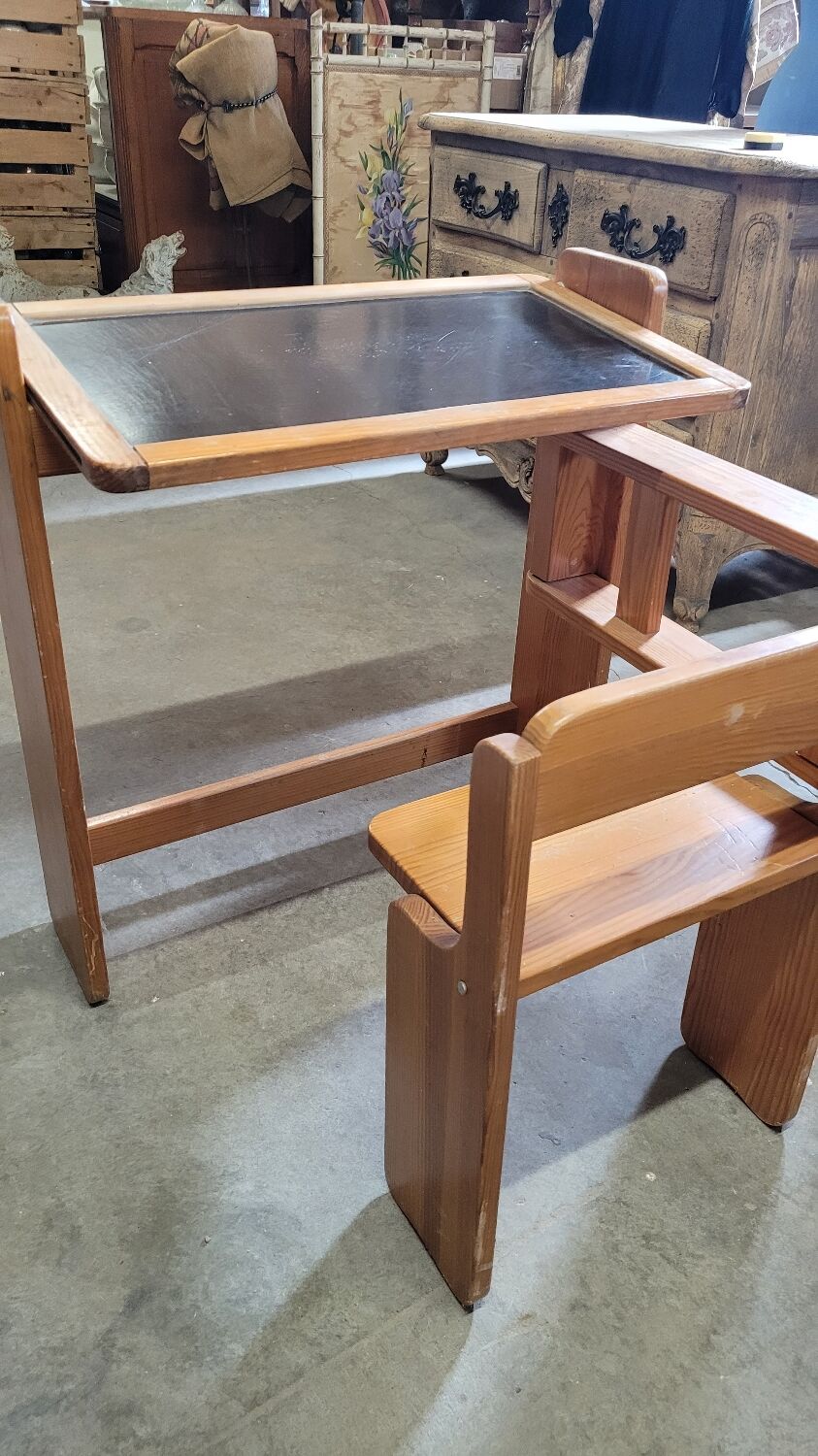 Bureau à système pliant pour enfant , vintage 1970