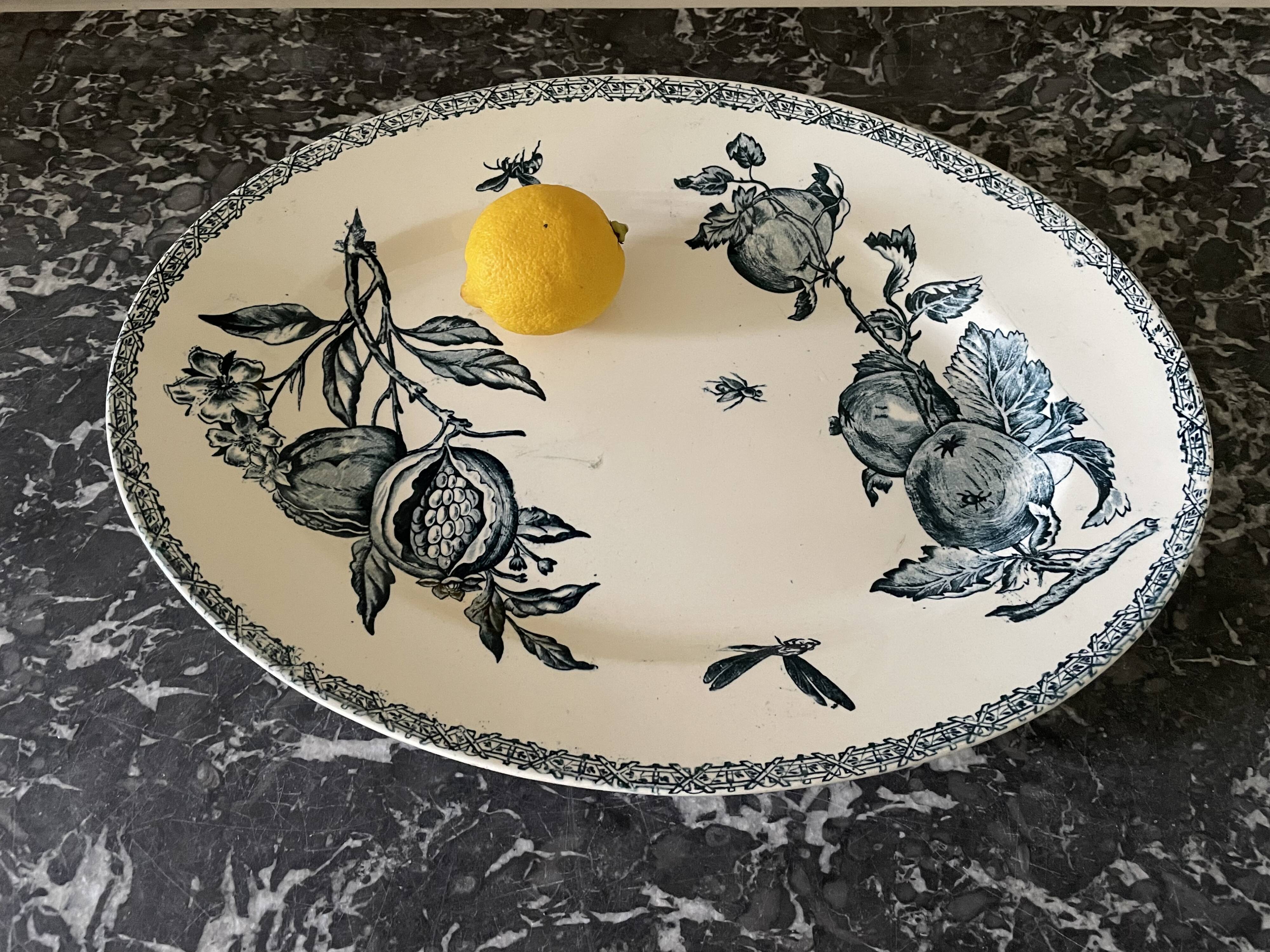 Iron earth serving dish