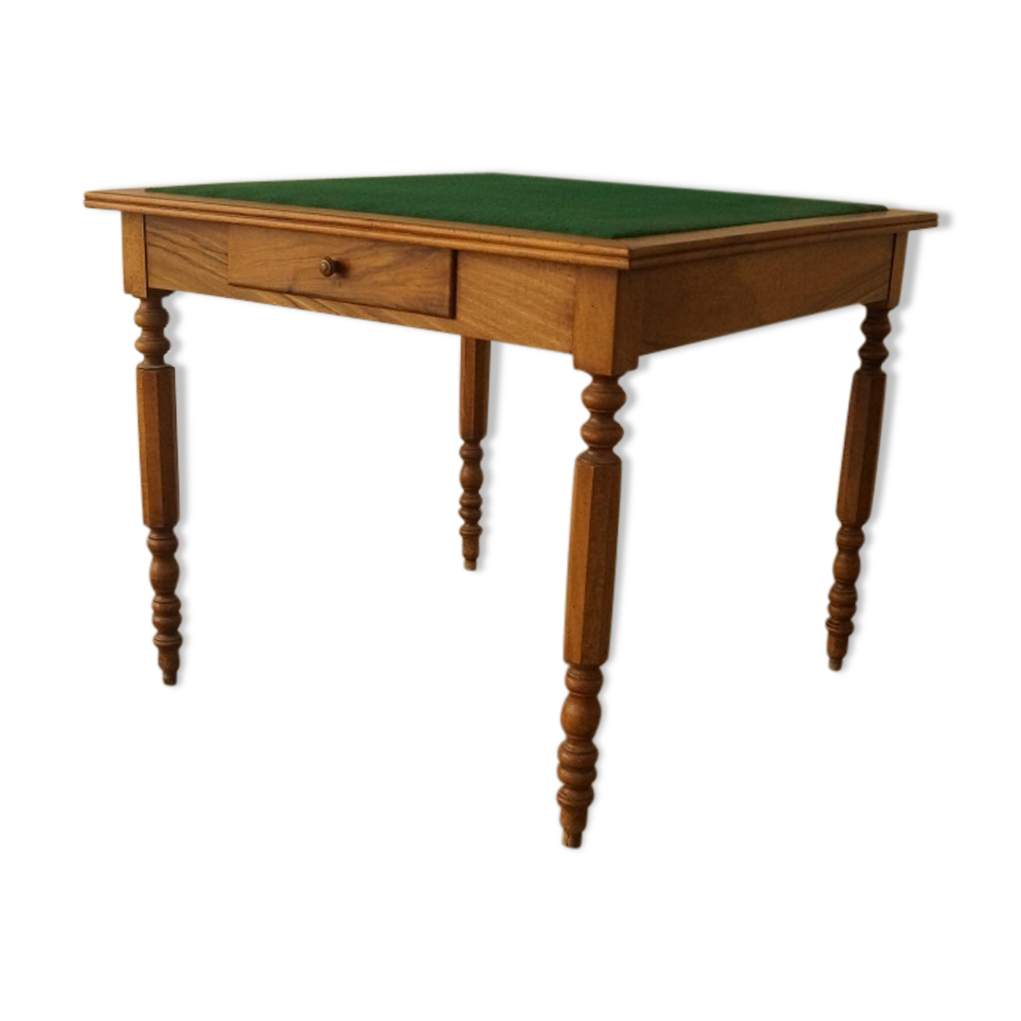 Game table in walnut 1900