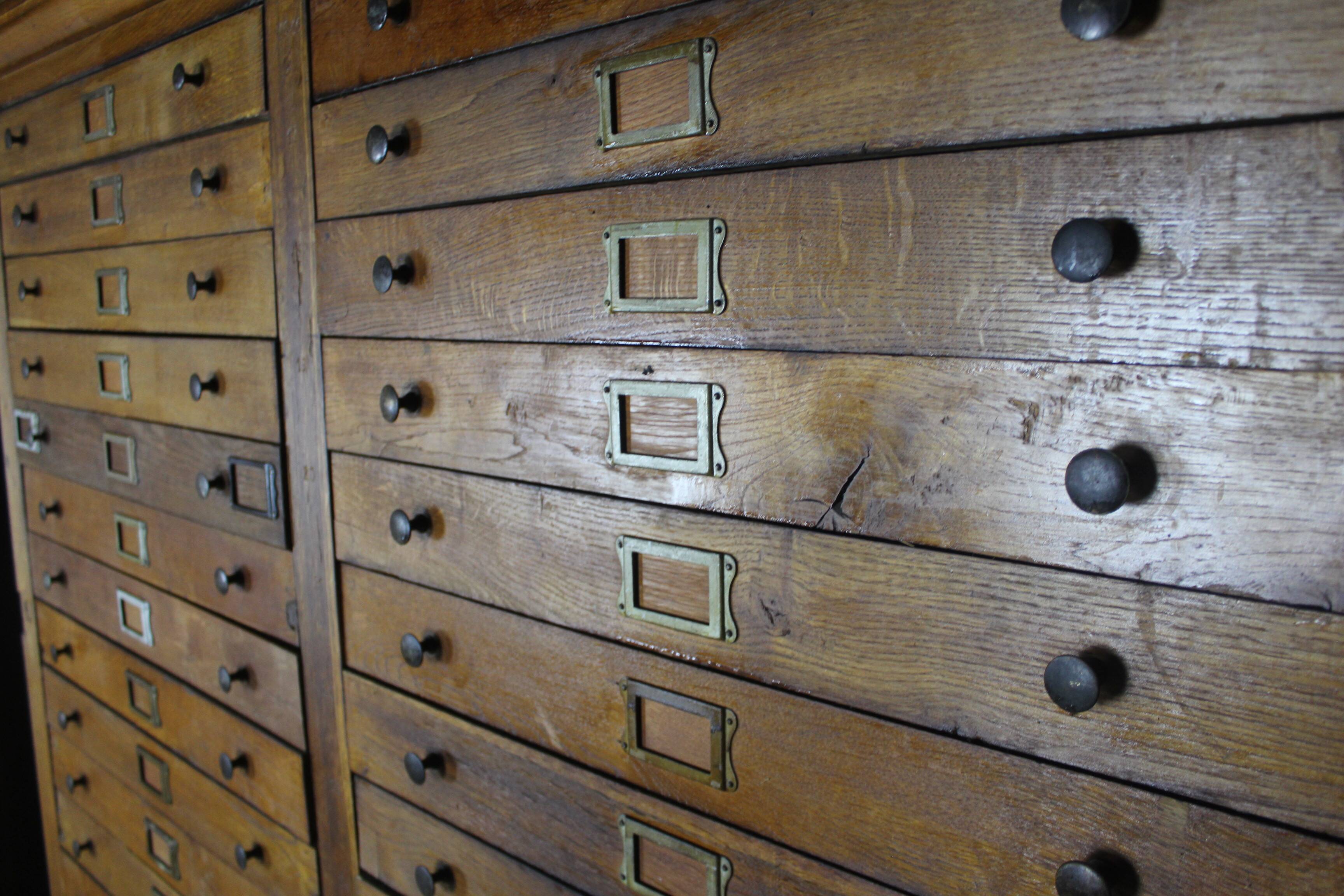 Oak craft cabinet – 60 drawers with label holders