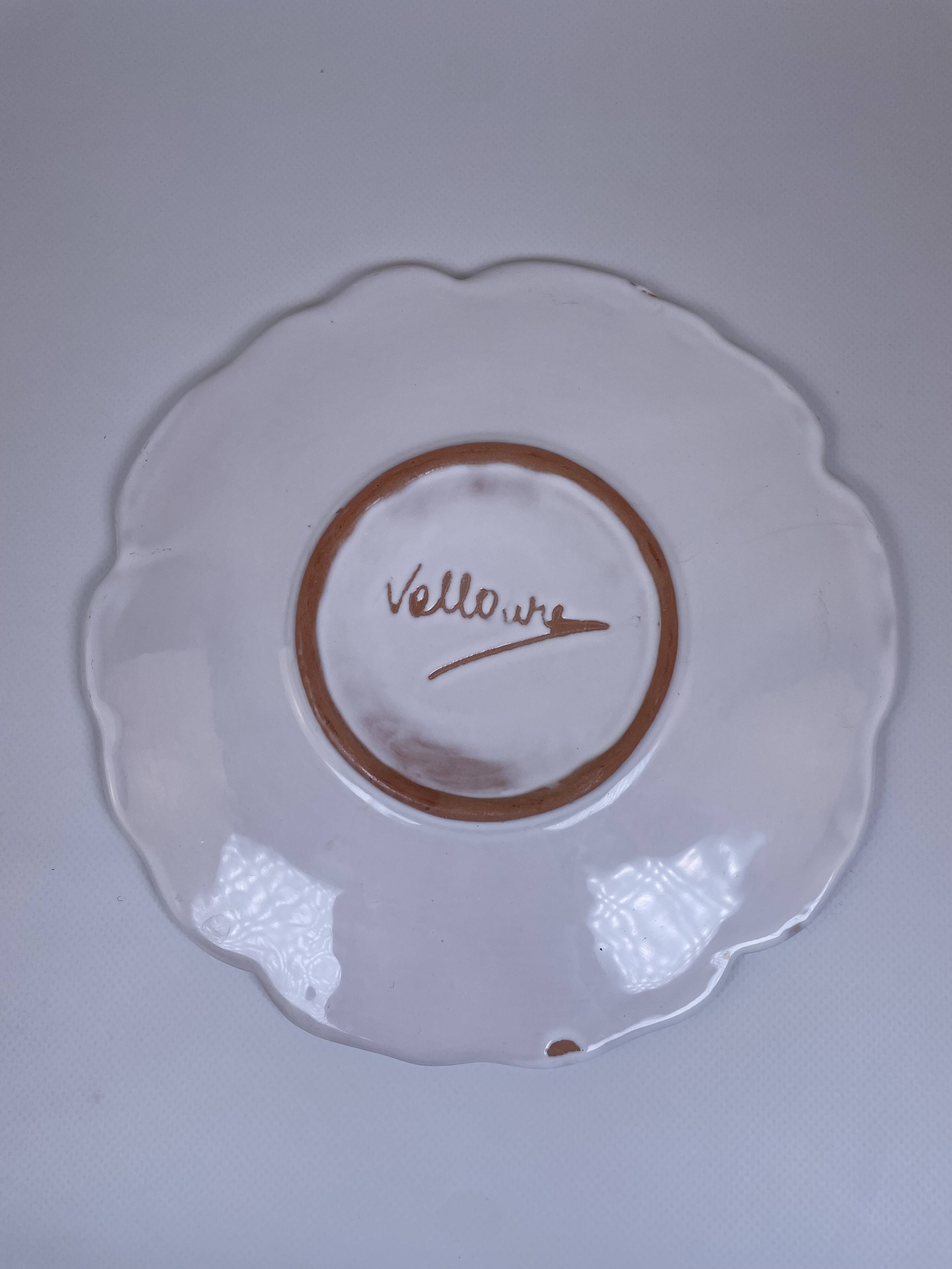 Assiette fleur en céramique de Vallauris
