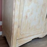 Parisian buffet with white beige patina