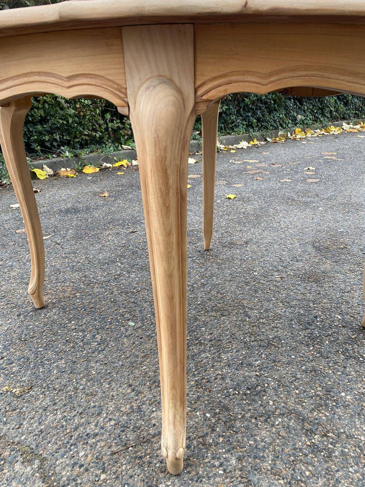 Louis XV style oval extendable round table renovated in raw wood