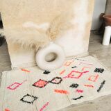 Berber carpet Azilal in colored wool woven hand in Morocco