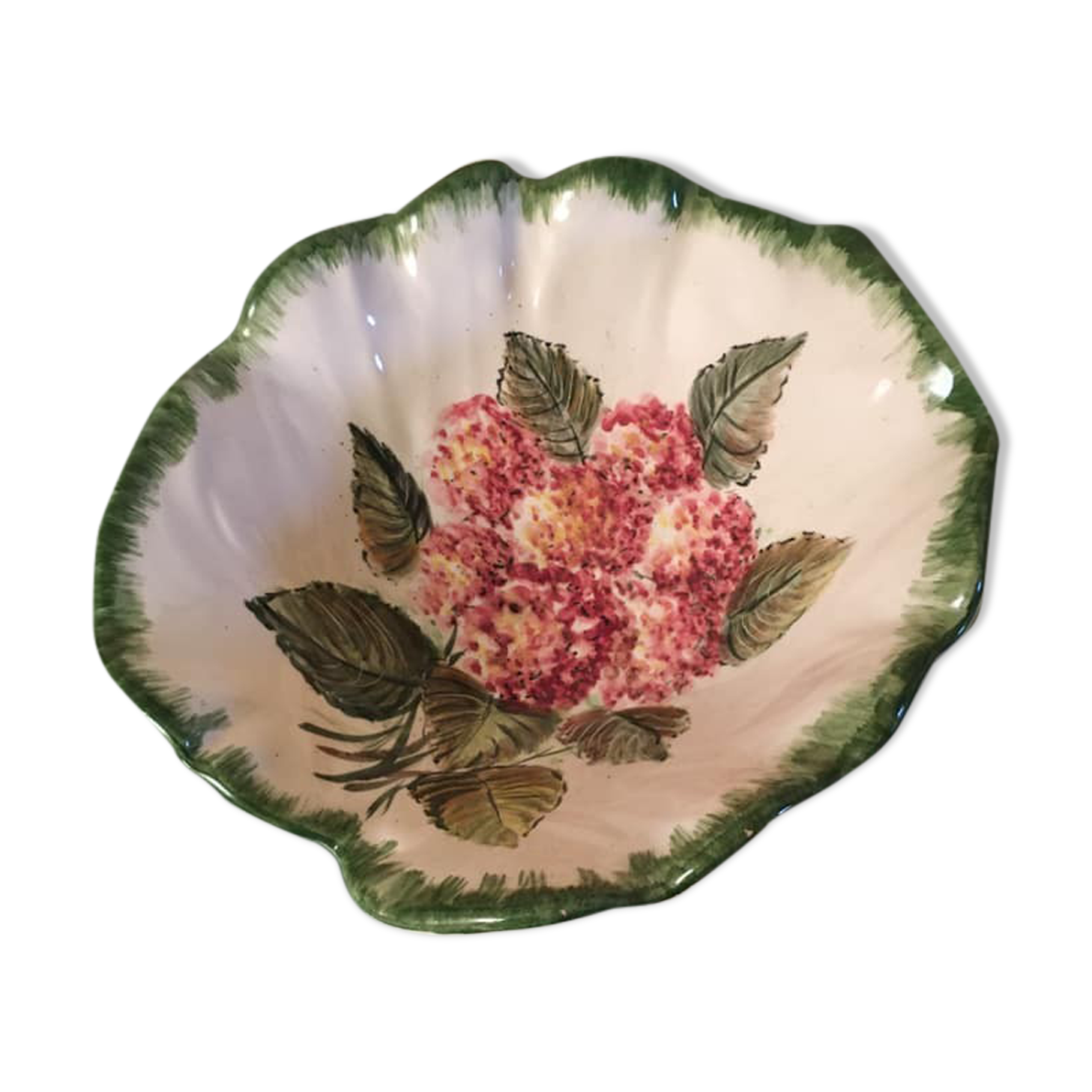 Porcelain fruit cup with hydrangea motifs