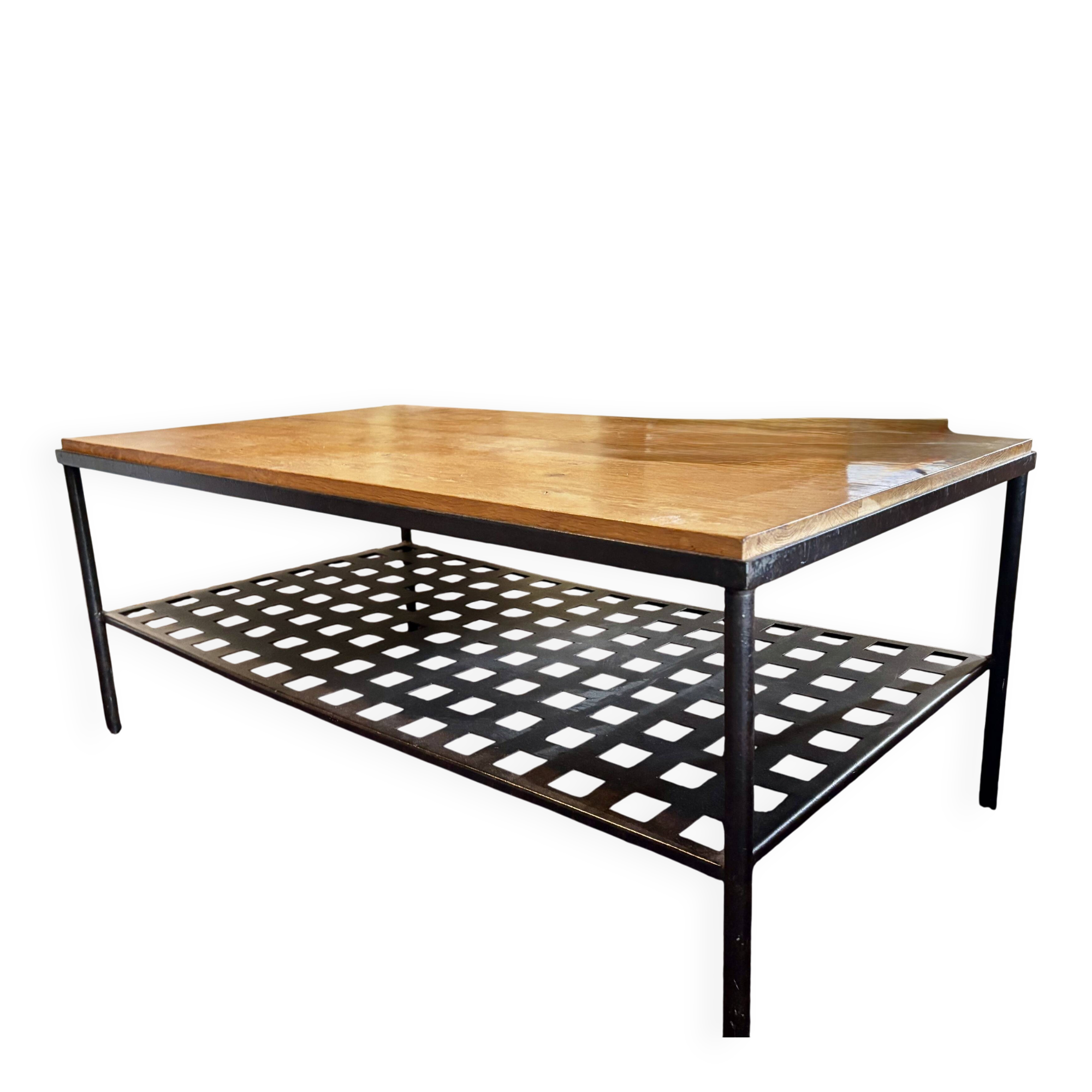 Coffee table in steel/glass or oak.