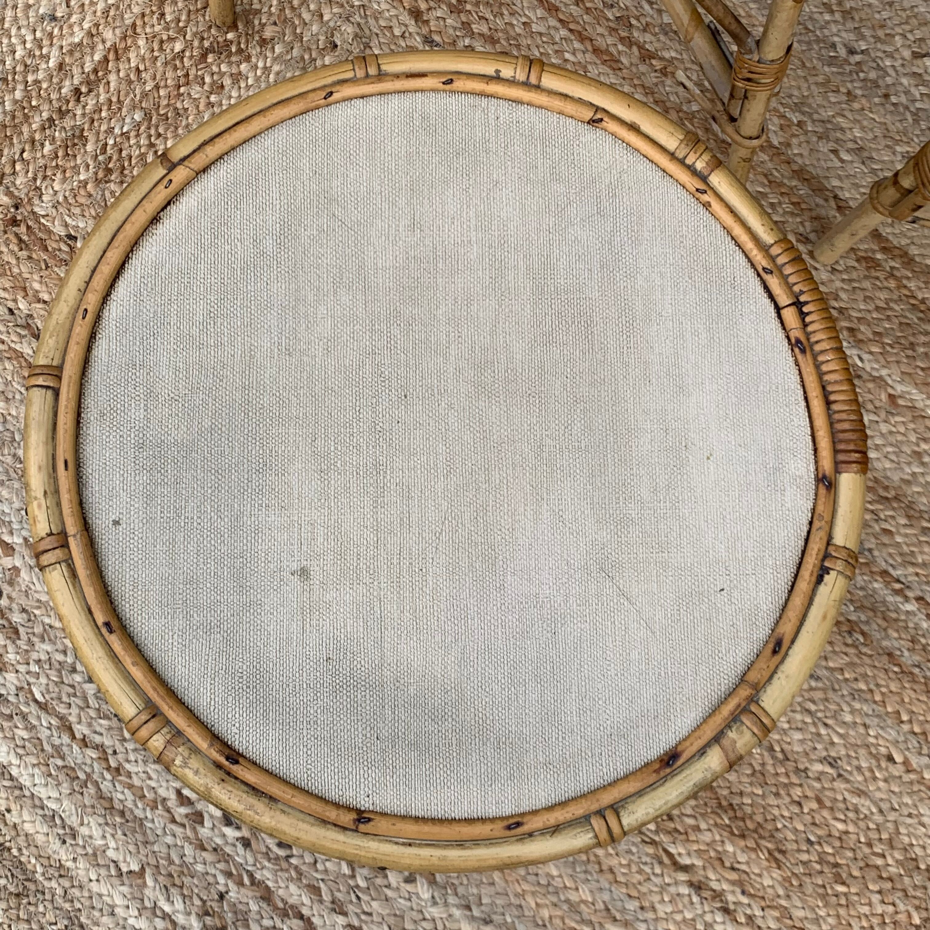 Rattan living room, set of 2 armchairs and a coffee table