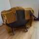 Fauteuil crapaud vintage jaune doré