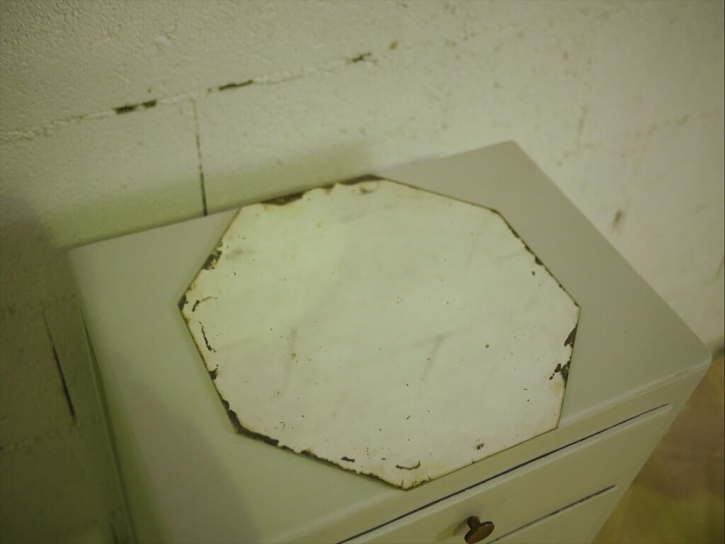 Hexagonal vintage mirror 30 x 30 cm