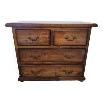 Chest of drawers in solid wood