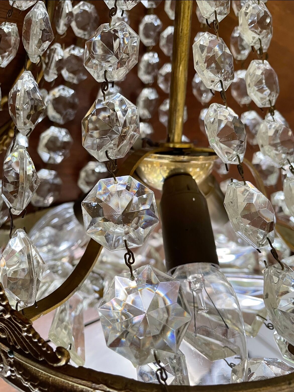 Chandelier pampilles D24