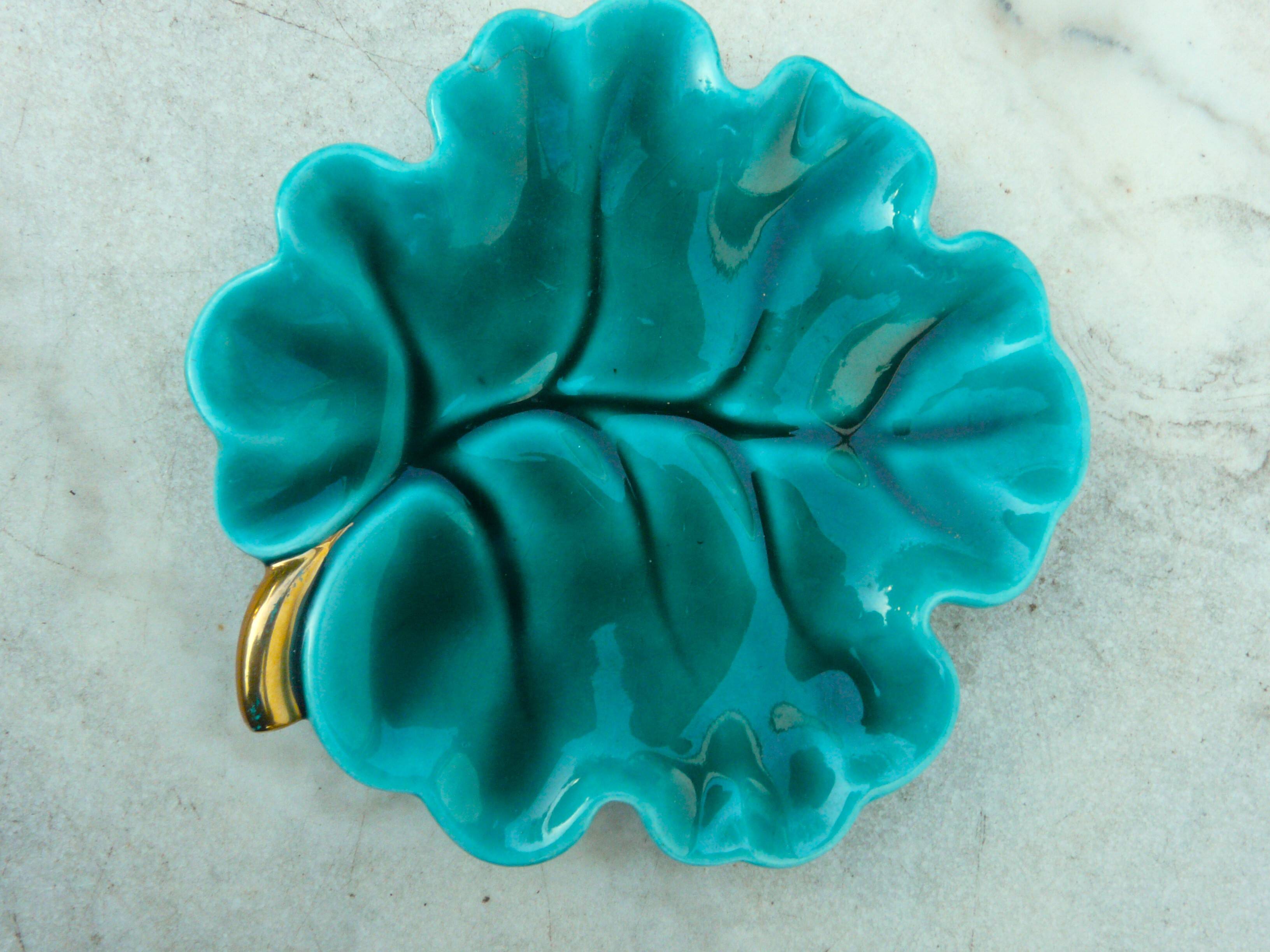 Empty cup pocket stylized leaf green ceramic enamelled verceram 1930 to 1940 n°4550