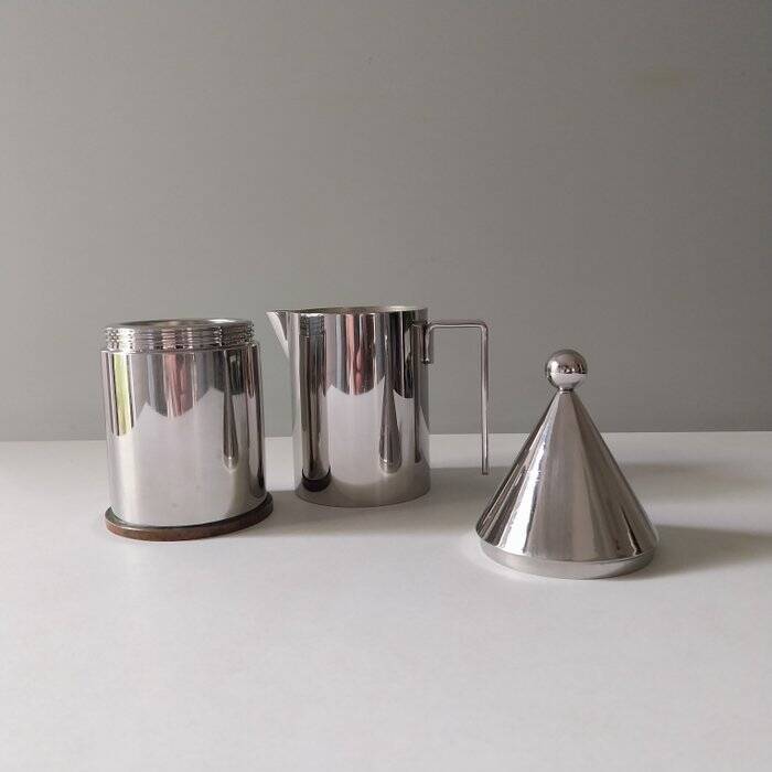 Aldo Rossi Italian coffee maker - La Conica 6-cup espresso