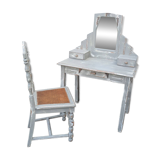 dressing table and chair