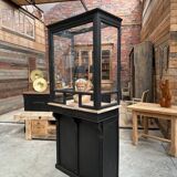 Former 19th century reception counter
