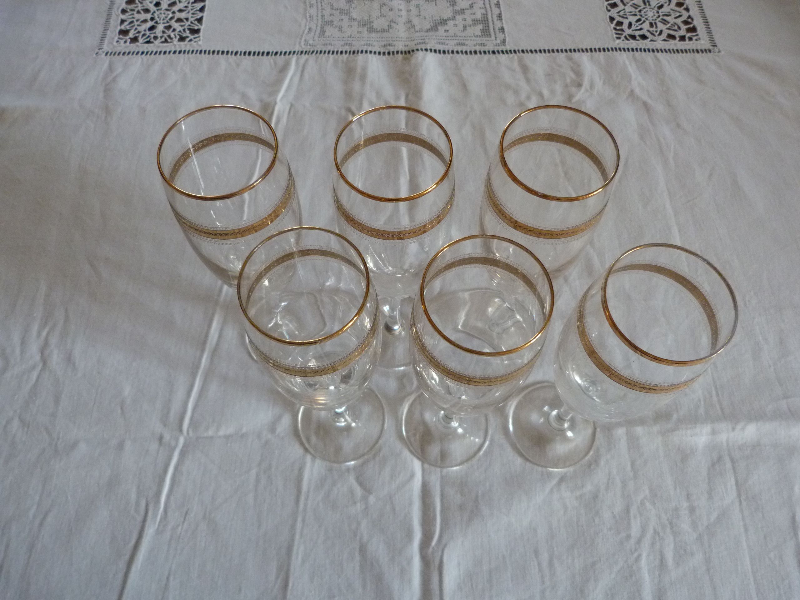 Set of 6 flutes with champagne crystal baccarat filet gold hand engraving