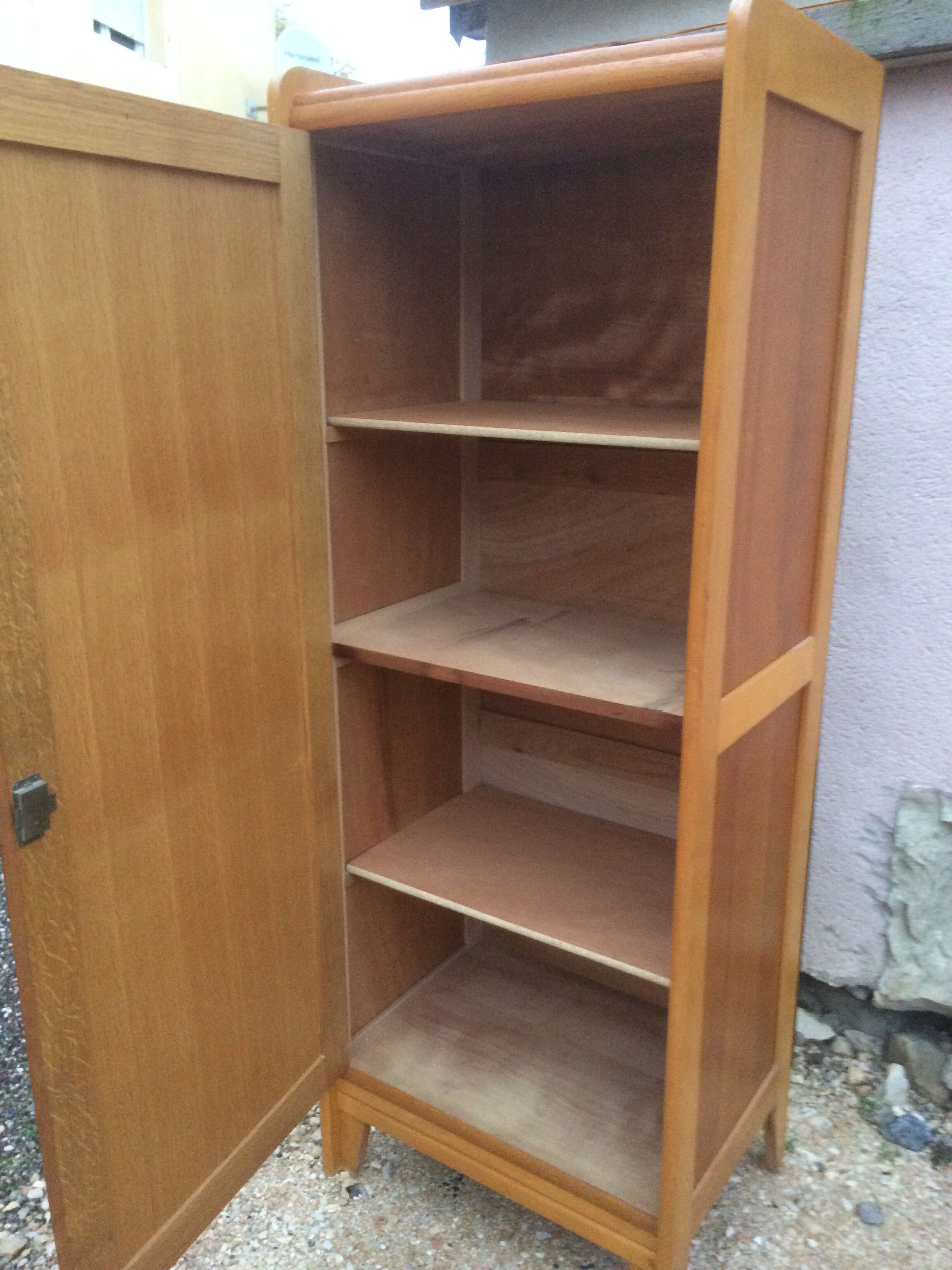 Armoire