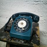 Duck blue dial phone