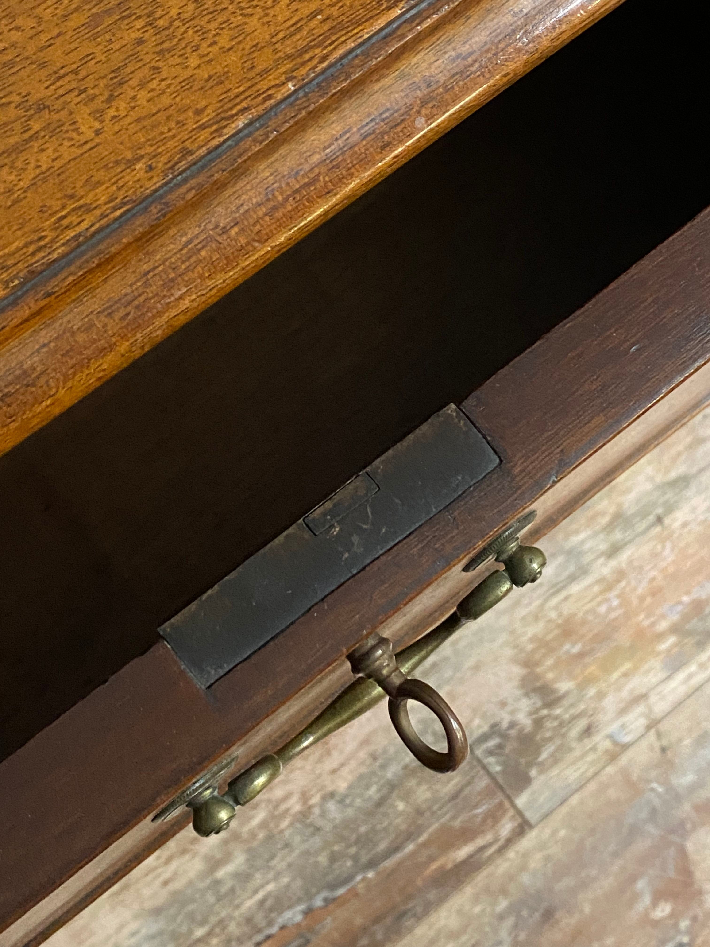 Napoleon III mahogany period chest of drawers around 1850-1880