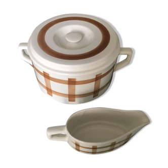 Souptureen and sauce pot