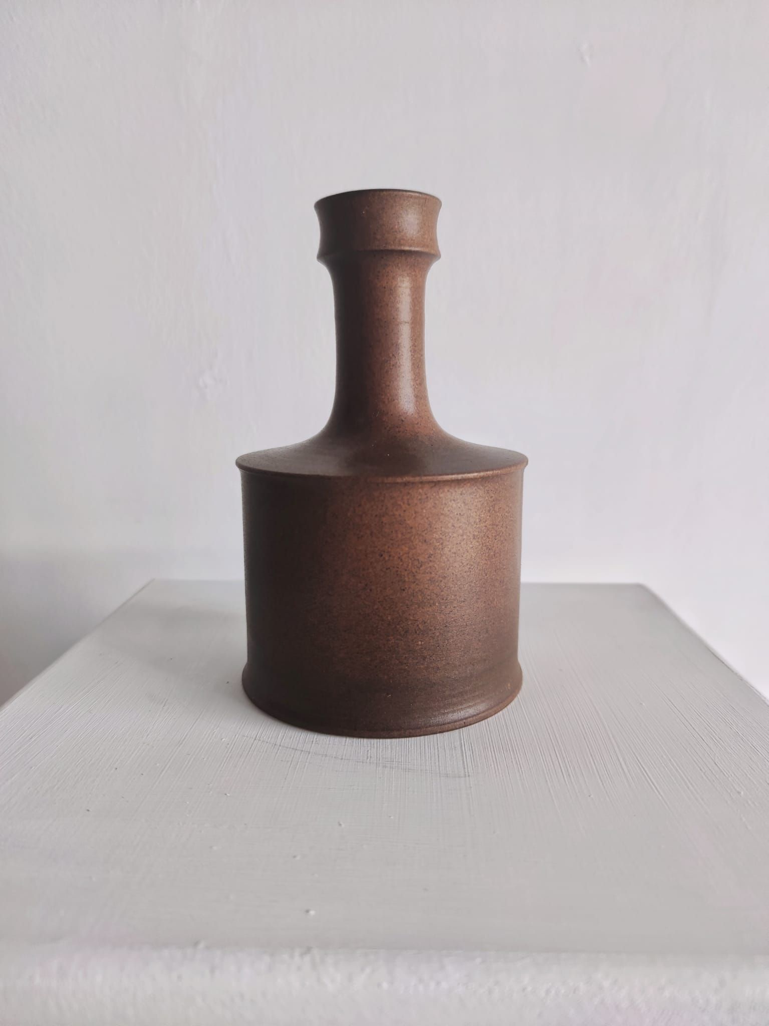 Brown enamelled earth vase Nanni Valentini (1932-1985) for Franco Bucci (1933-2002)