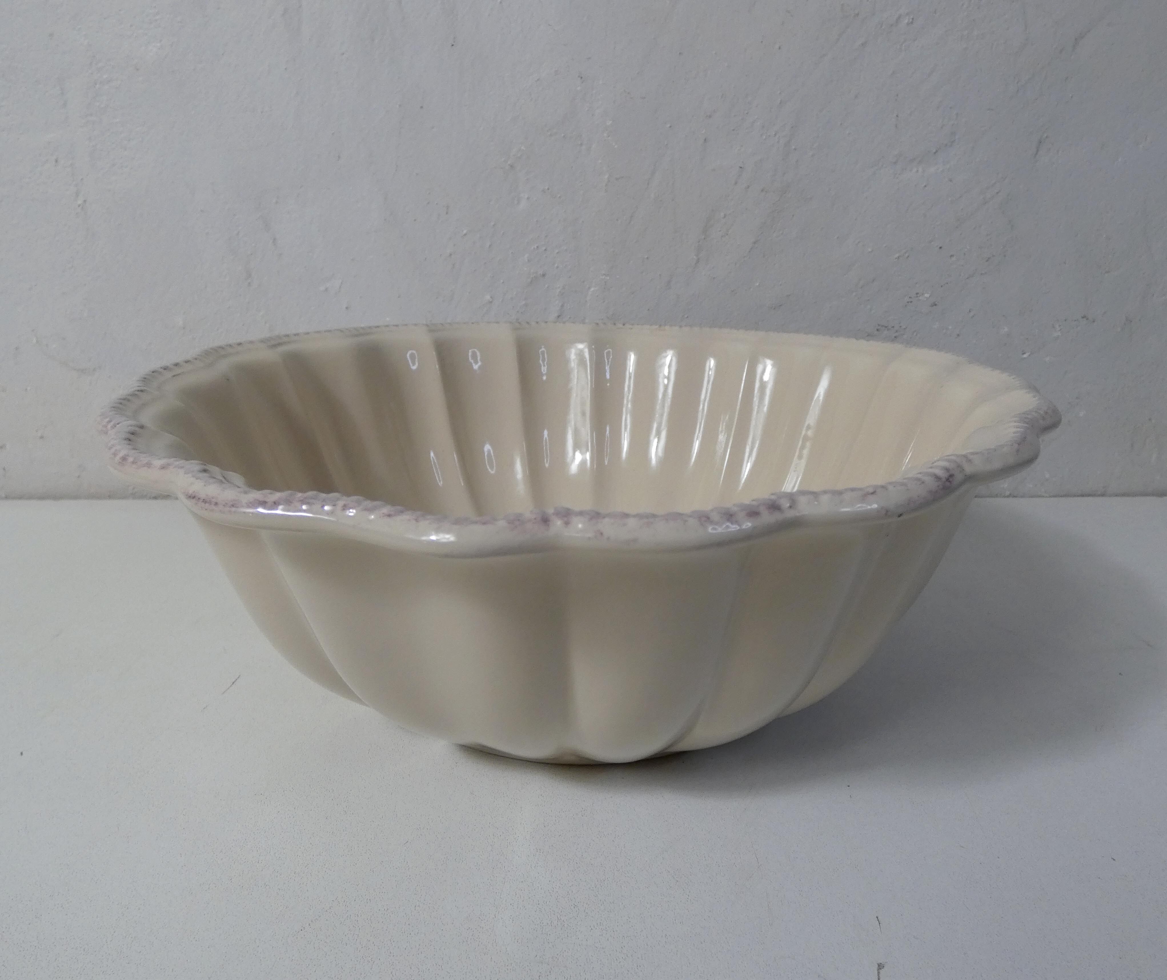 Ceramic salad bowl