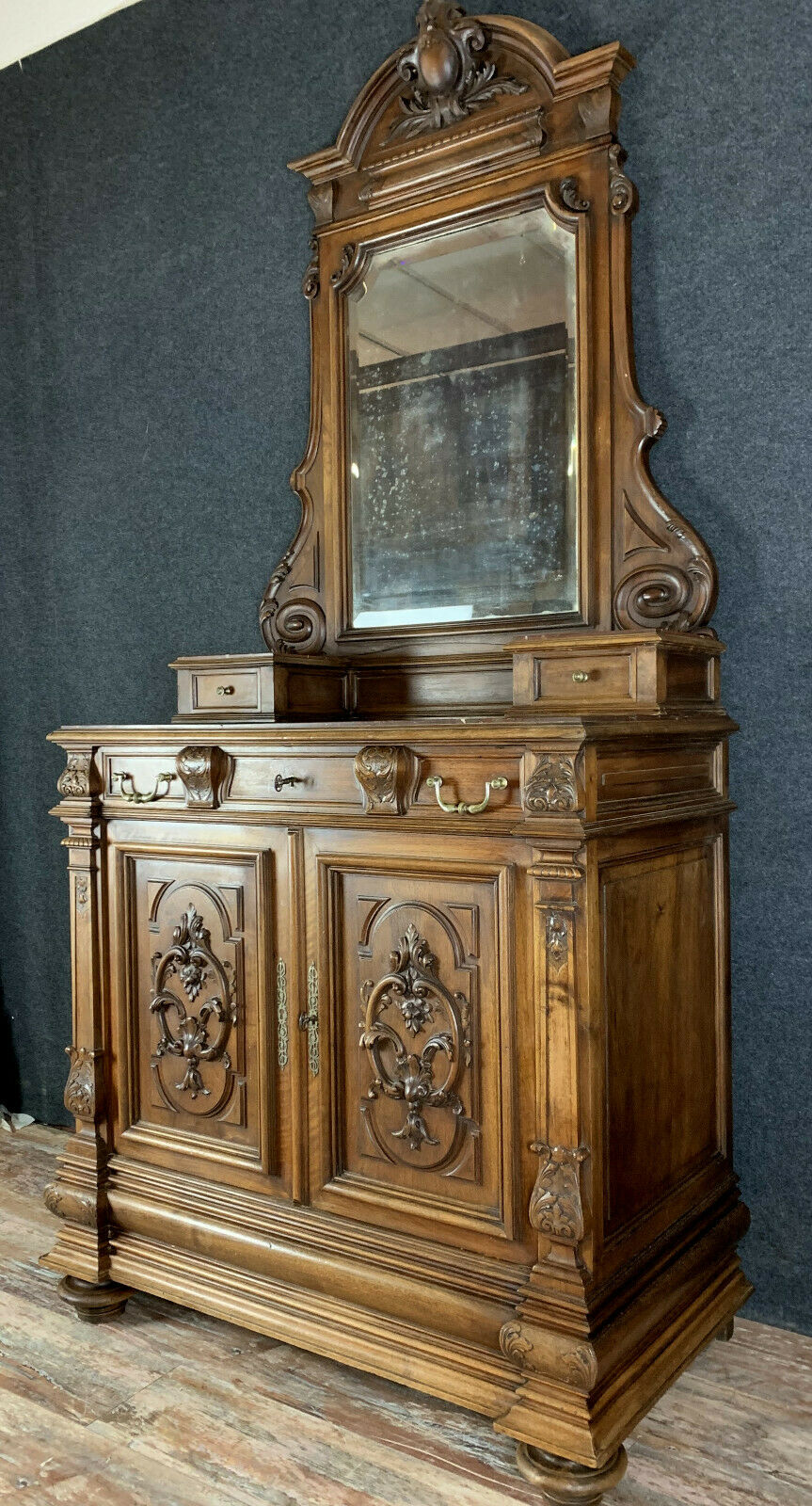 Renaissance psyche doors dresser in solid walnut