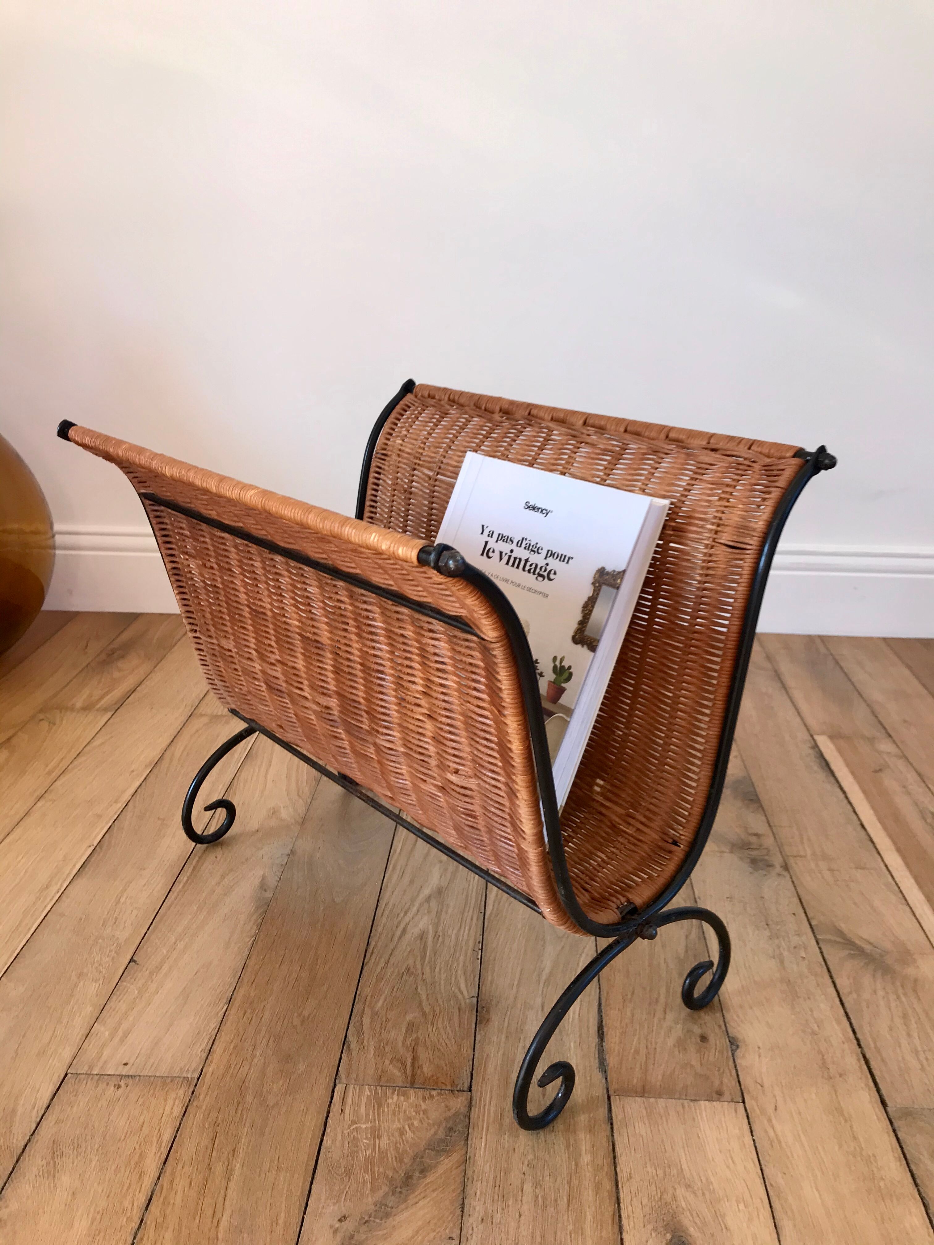 Wicker, rattan and black steel magazine holder 70s