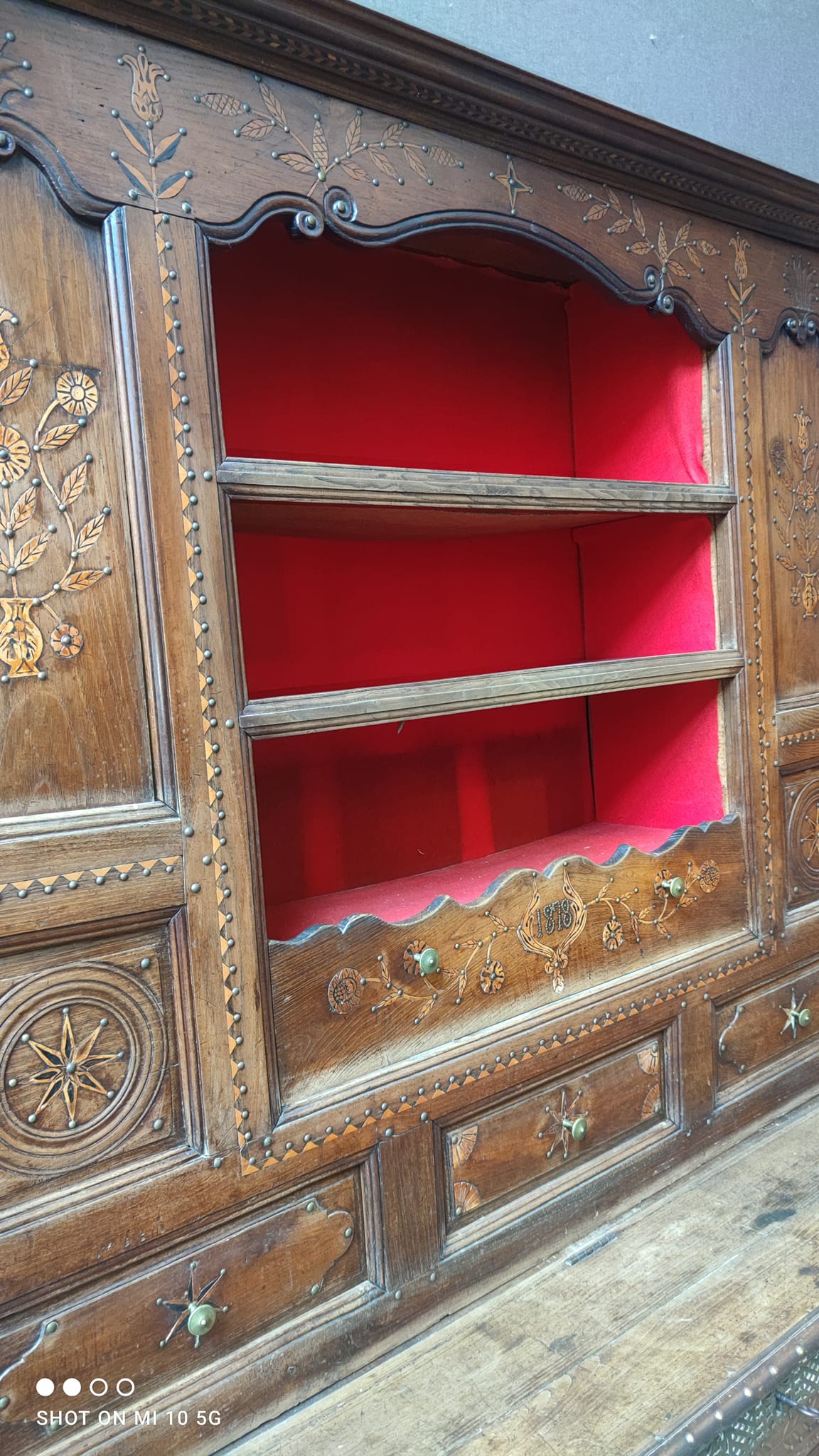 Two-part Breton chestnut cabinet dating from 1878