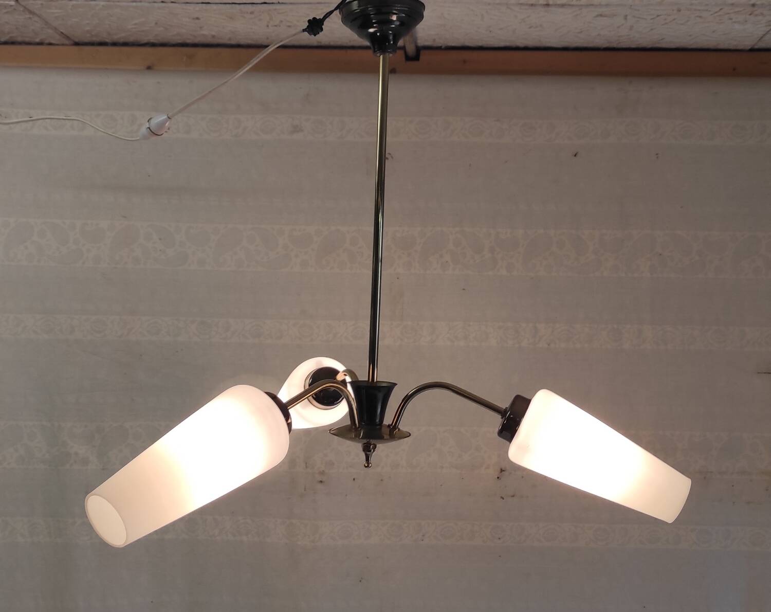 Brass chandelier with three lights and opaline tulips - 1950s/60s