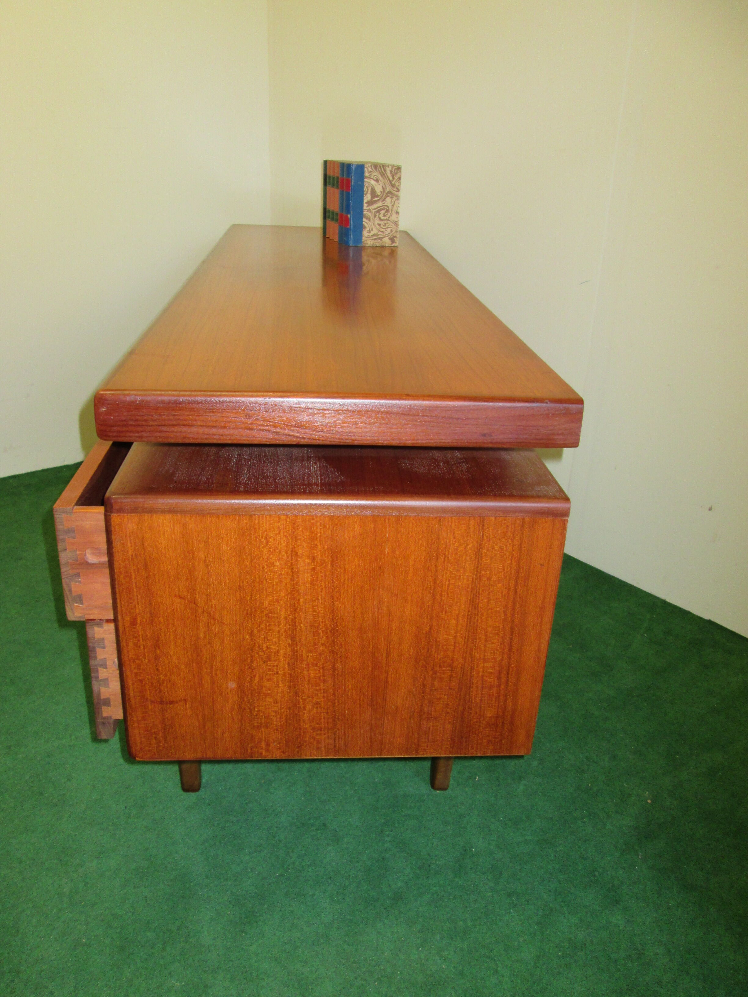 Bureau G-Plan en teck