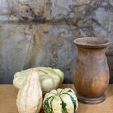 Vase made of raw wood