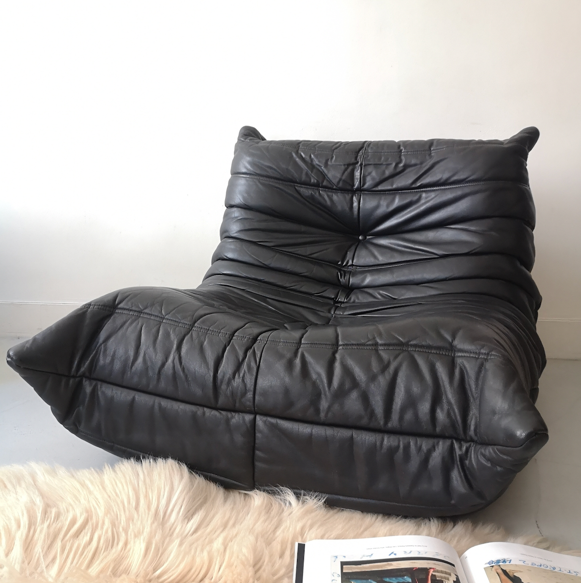 Togo armchair driver by Michel Ducaroy for roset line, black leather edition 1970