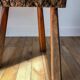 tabouret en bois style brutaliste années 30-40