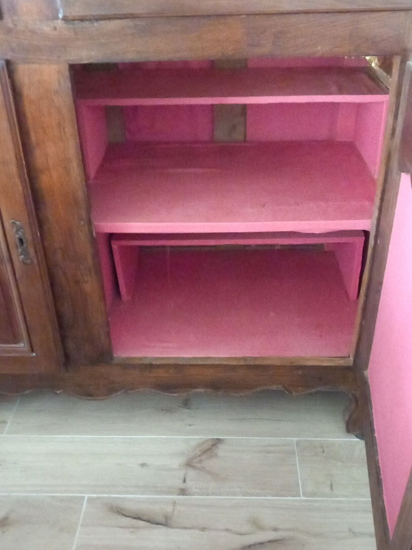 Antique high buffet in solid wood from the late 19th to early 20th century.