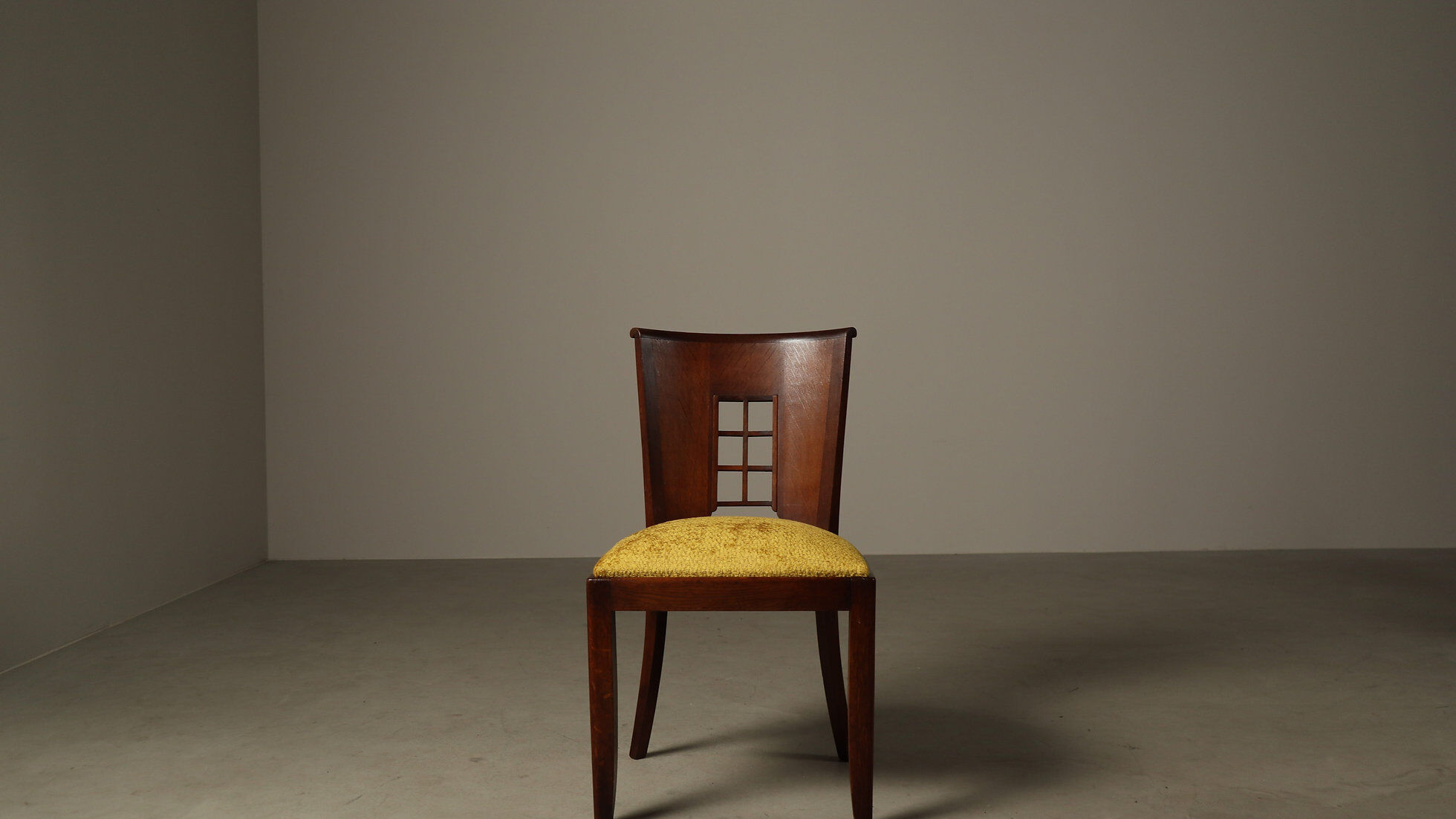 Ensemble de six chaises de salle à manger Art Déco, vers 1930.