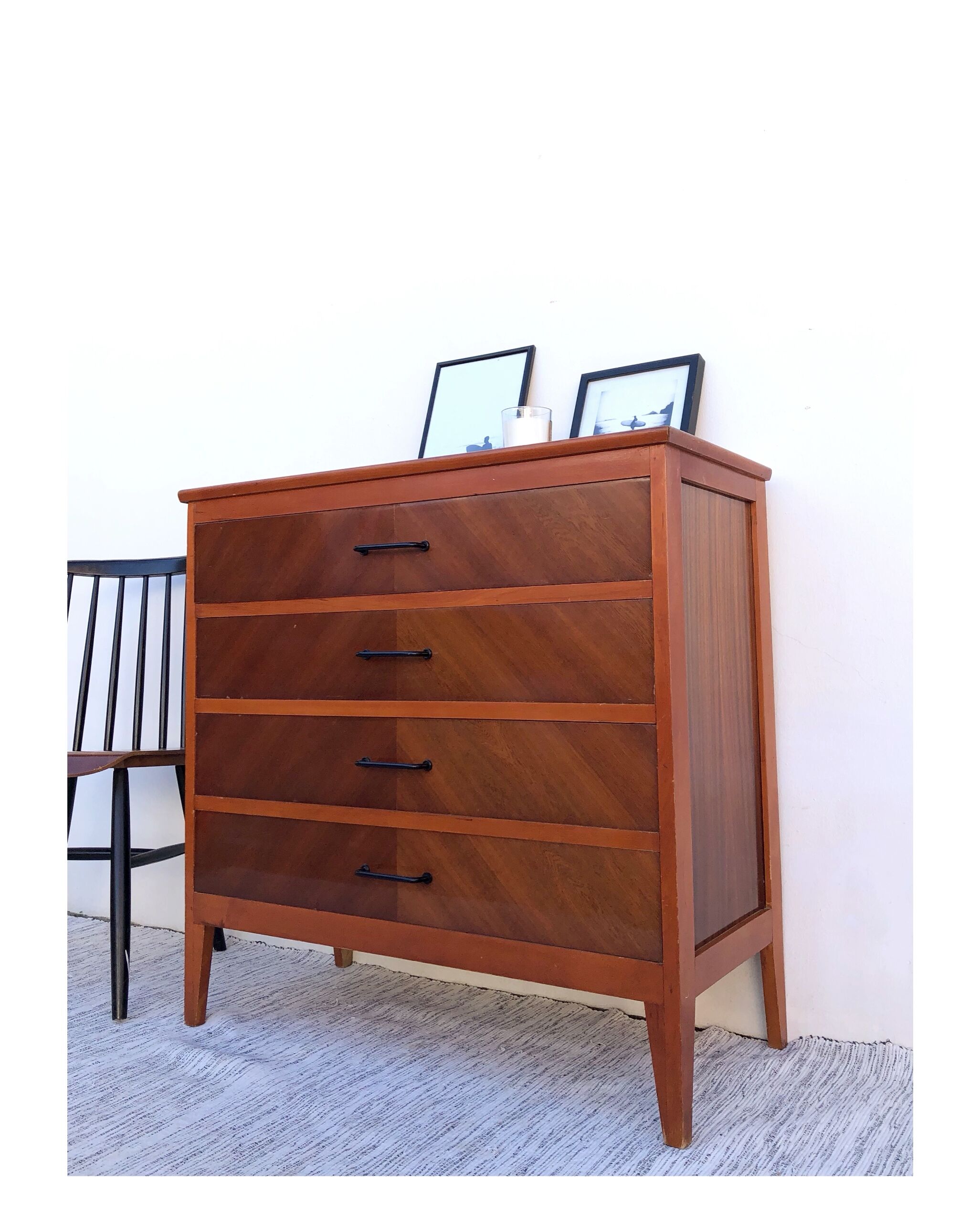 Vintage chest of drawers