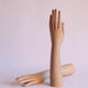 Gants en bois présentoirs de mannequins, années 1930, ensemble de 2.