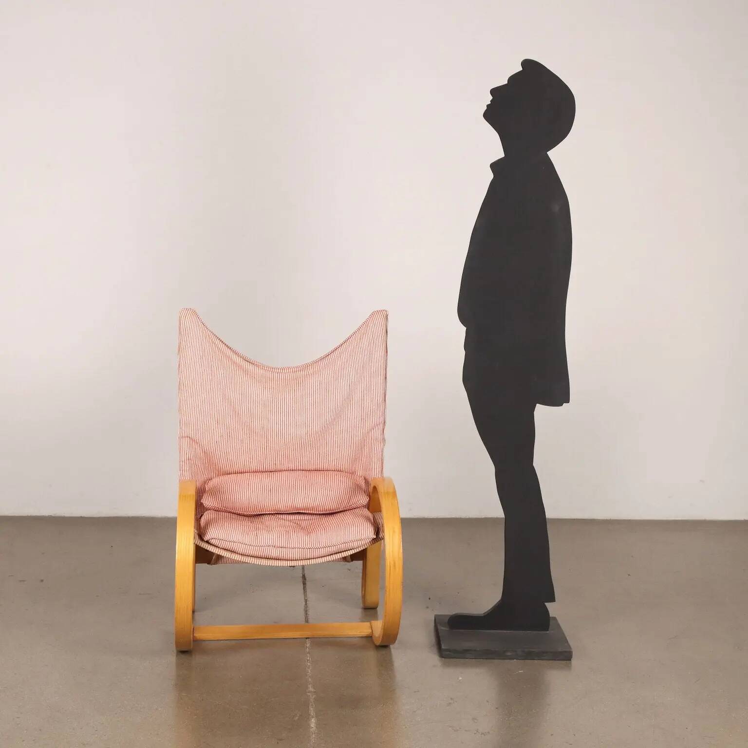 Vintage armchair from the 1970s in wood and fabric, Italy.