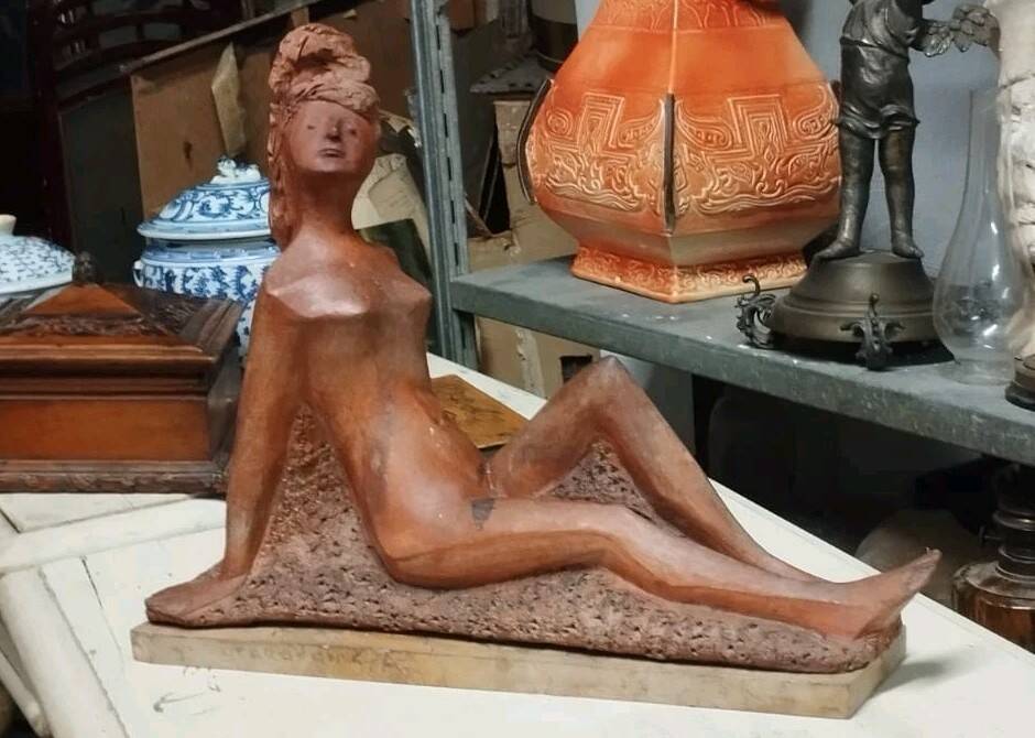 Terracotta sculpture of a female nude by Alberto Sparapani, signed.