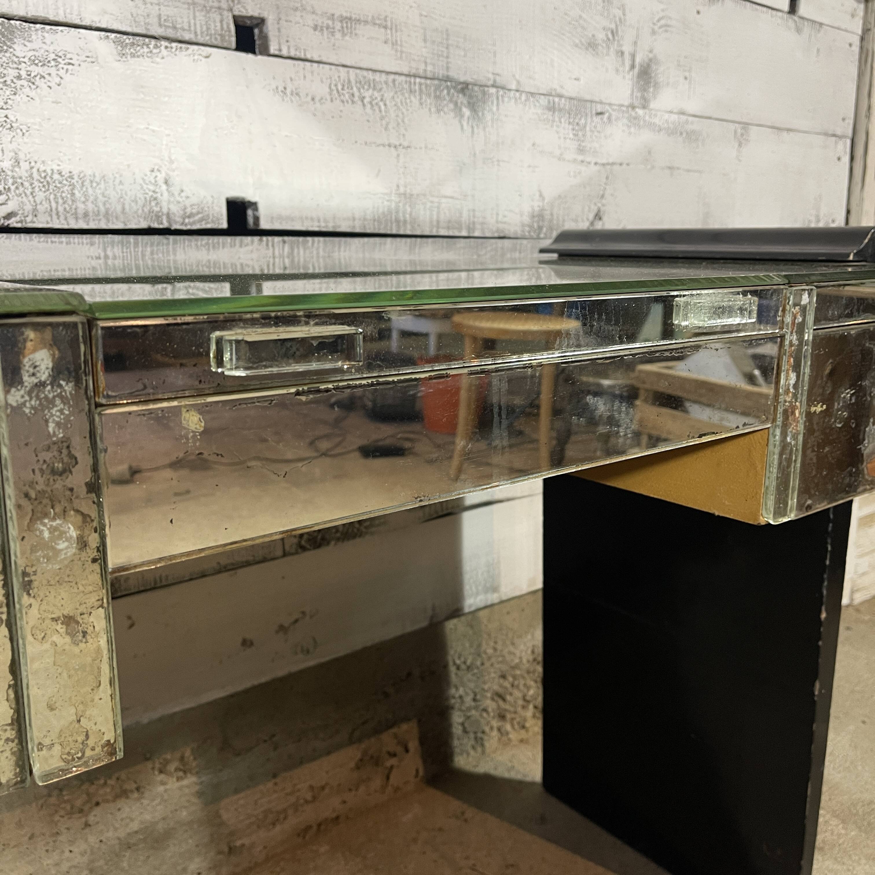 Vintage mirror dressing table