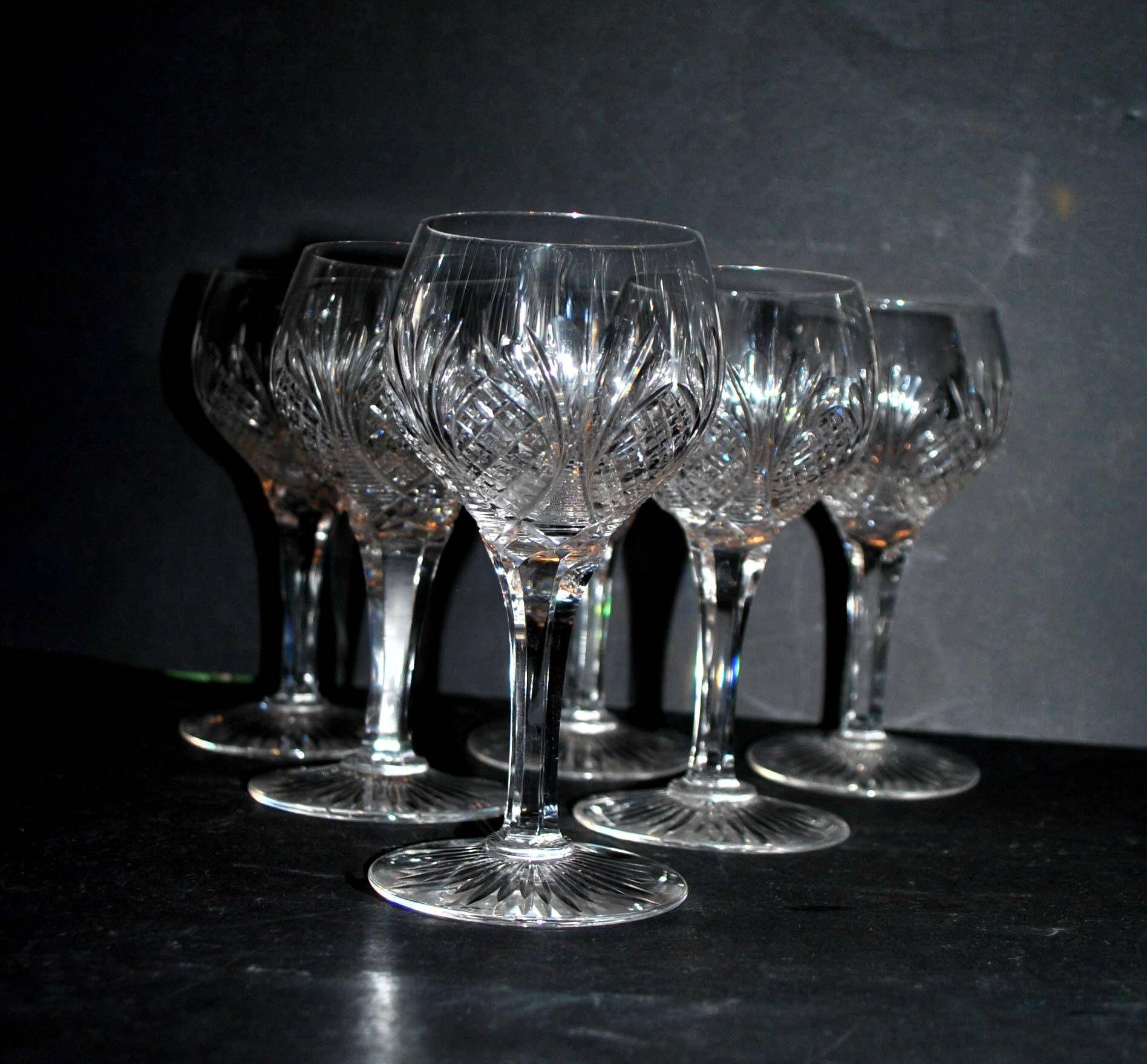 Set of 6 white wine glasses 1900 in cut crystal BACCARAT model 9157 catalog 1907 H13.5