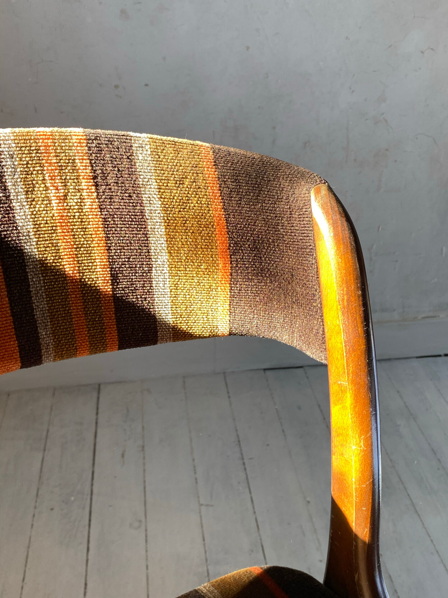 Fauteuil Baumann laine et bois